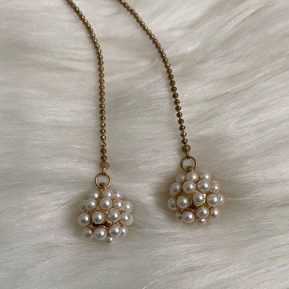 Pearl cluster dangle earrings - Picture 3 of 4